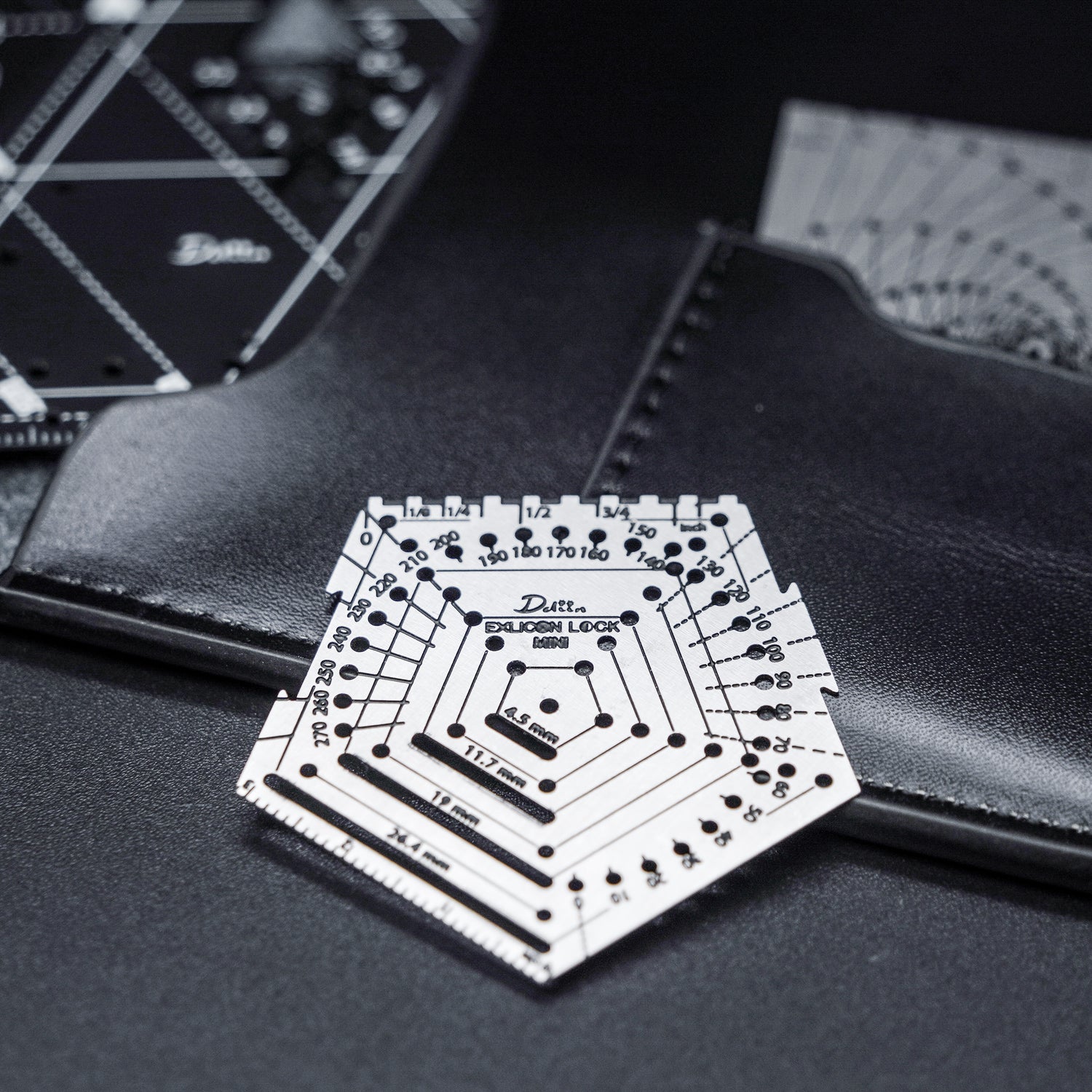 Exlicon L Genuine Leather Pouch