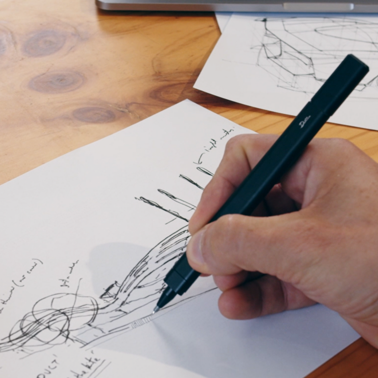 Exlicon Magnetic Pen – The Ergonomic Writing and Crafting Pen