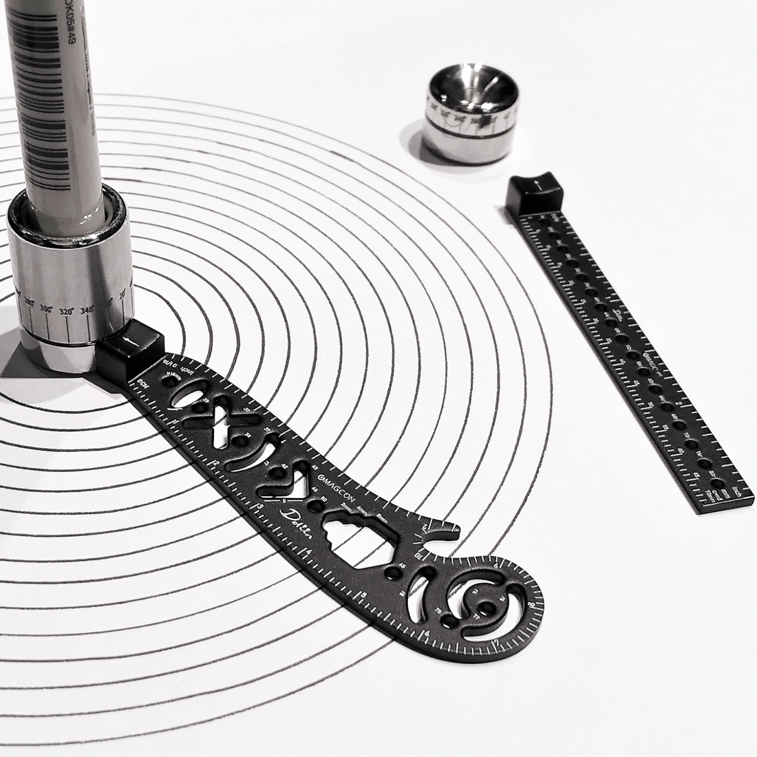 MAGCON is a highly portable multi-functional stationery item